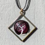 Kette mit Muggelstein weiß/rosa Baum