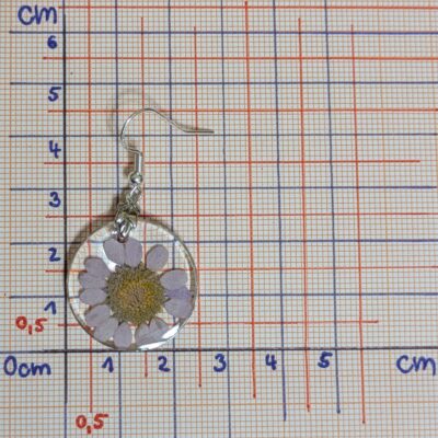Ohrringe mit fliederfarbener Blume – Bild 5