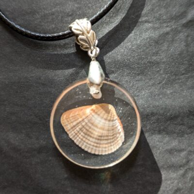 Halskette mit Muscheln & Schnecken – Bild 3