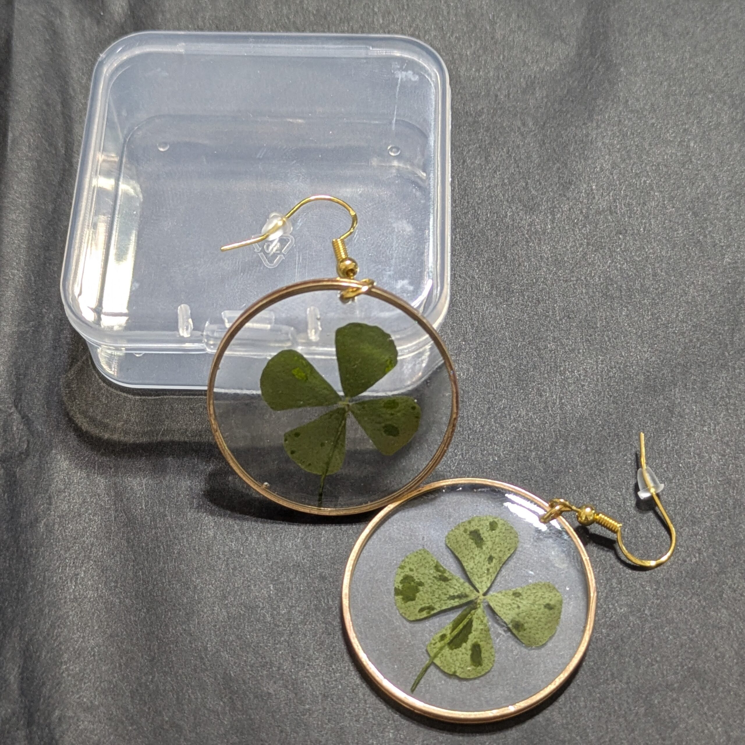 Ohrringe Kleeblatt-Gold – Bild 4