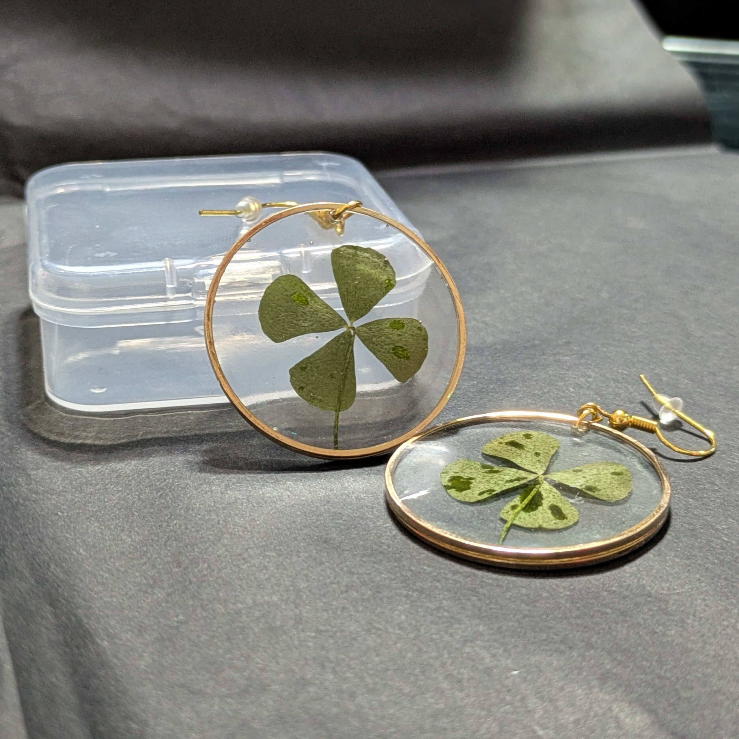 Ohrringe Kleeblatt-Gold – Bild 3