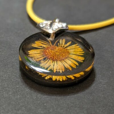 Set Halskette und Ohrringe "Sunny Flower" – Bild 7