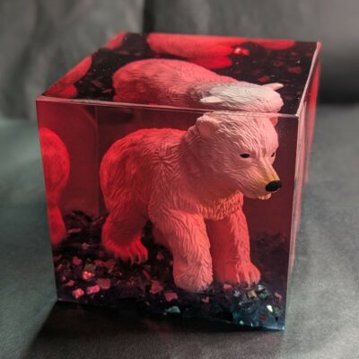 Lampe/Briefbeschwerer Eisbär "Baby red" – Bild 3